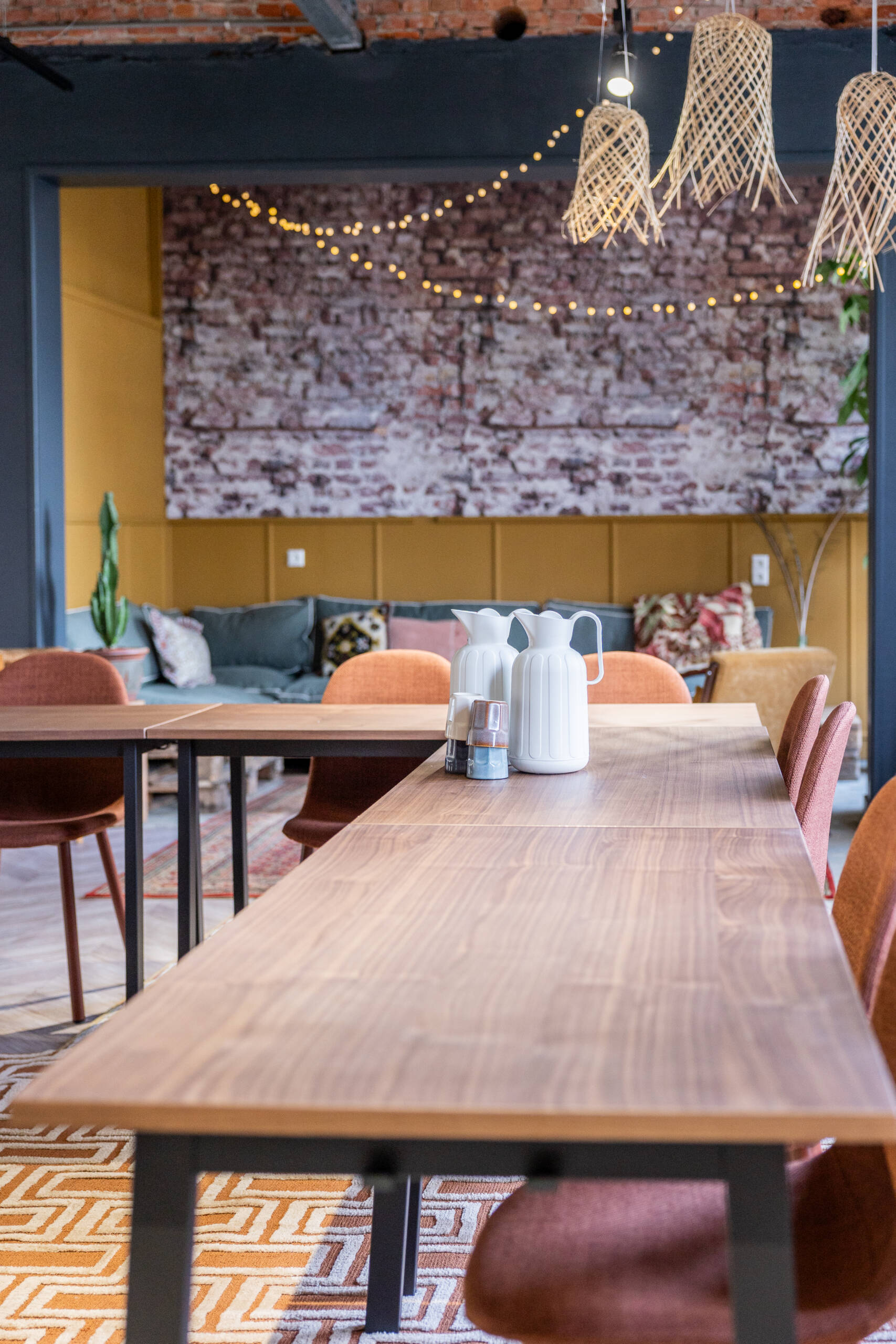 Sfeervolle vergaderruimte in Burgum met industriële charme